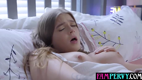 Nude Ally Summers XXX